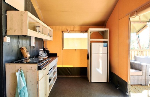 Wilsum Cabin | Camping but with the luxury of home? Optimal enjoyment in this Safari tent in Wilsum!