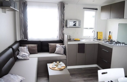 Olonne-sur-Mer House | Camping Club MS Le Trianon * - 4 Room Cottage 6 People + TV