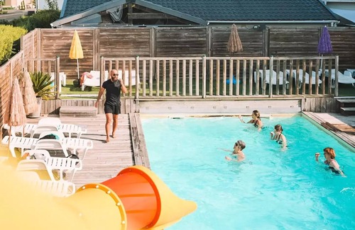 Surgeres House | Camping de la Gères * - Mobil-home Bermuda 31 m2 6 persons