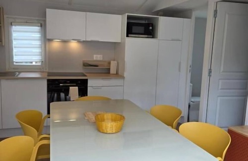 Sainte-Marie-la-Mer Hotel | Camping du Pas Del Fang