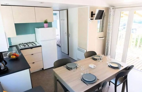 Manosque House | Camping Flower Provence Vallée* - Mobile home Family XL 5 rooms 8 people Air-conditioned