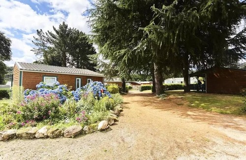 Saint-Nicolas des Eaux Ski Chalet | Camping Le Clos du Blavet * - Chalet Fabre 6 persons