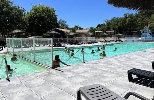 Ares House | Camping Les Goélands * - Mobil-Home Premium 3 Parts 4 People Air-conditioned + TV