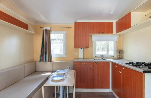 Regusse House | Camping Les Lacs du Verdon * - Mobile Home Classic 4 Rooms 6 People Air Conditioned