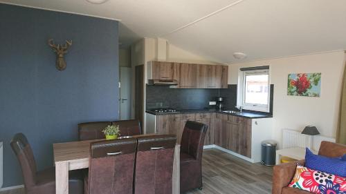 Remersdaal Ski Chalet | Camping Natuurlijk Limburg - chalet 6p