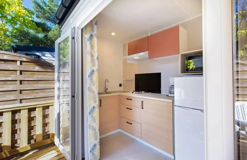 Greoux-les-Bains House | Camping Paradis La Pinède* - Mobile home Romarin 2 Rooms 2 People Air Conditioned