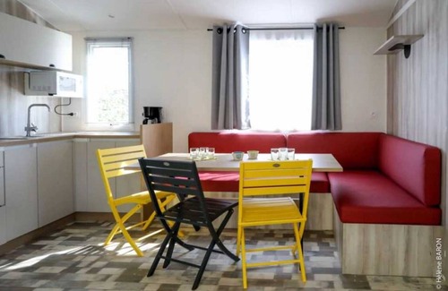 Ambon House | Camping - Parc aquatique - ccafhad