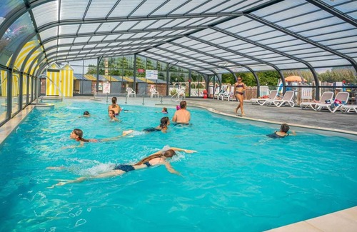 Ambon House | Camping - Parc aquatique - ccafhah
