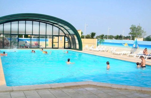 La Faute-sur-Mer House | Camping - Piscine - ccafgg0