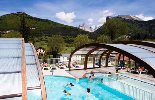 Lus-la-Croix-Haute Ski Chalet | Campsite CHAMP LA CHEVRE * - Chalet Alizé veranda 2 bedrooms 4 to 6 people - 4 people. included in the price