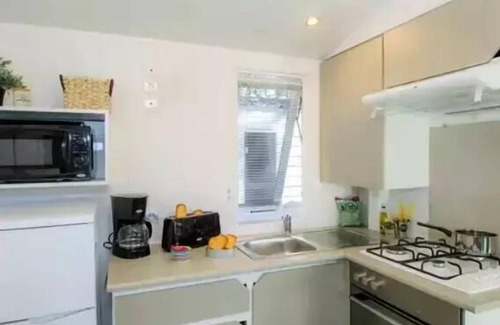 Nans-les-Pins House | Campsite Domaine de la Sainte Baume* - 3-room Comfort mobile home for 4 people Air-conditioned + TV