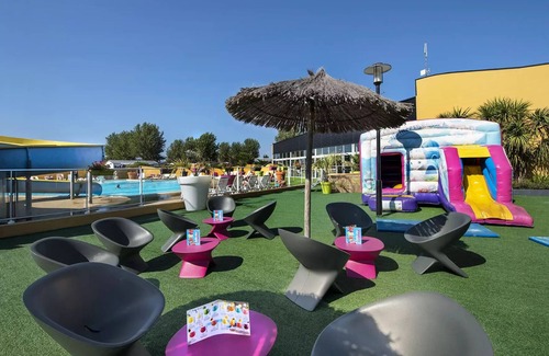 Les Sables d'Olonne Apartment | Campsite Le Bel Air* - Studio 4 People