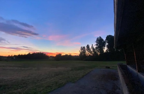 Ferndale RV Rental | CAMPSITE Ravens’ pad CAMPSITE at June Bud Farms