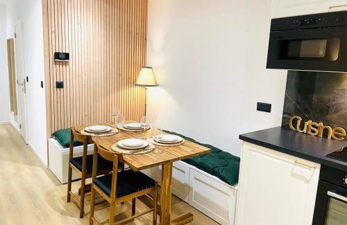 Anneessens Apartment | Camus Flats