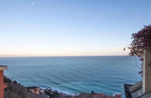 Bergeggi Apartment | Camy’s Sunset Bay-Attico vista mare