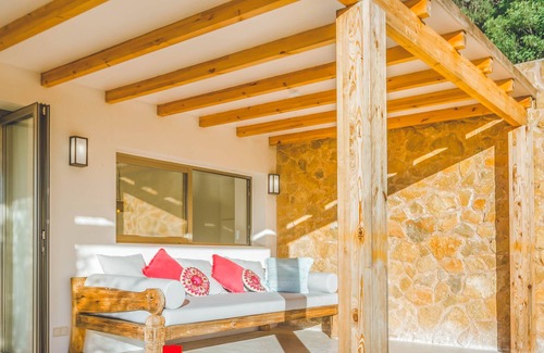 Sant Agusti des Vedra Villa | Can Asia - Five Bedroom Villa, Sleeps 10