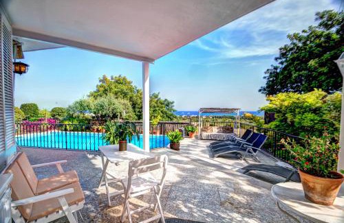 Vallpineda Villa | Can Ferran by Hello Homes Sitges