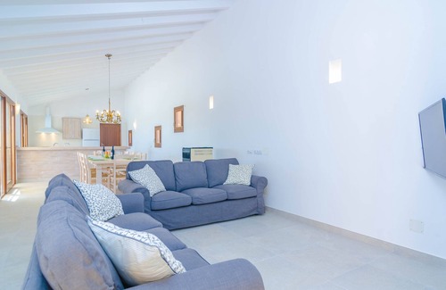 Manacor Villa | CAN GUSTI - Villa with private pool in Manacor. Free WiFi.