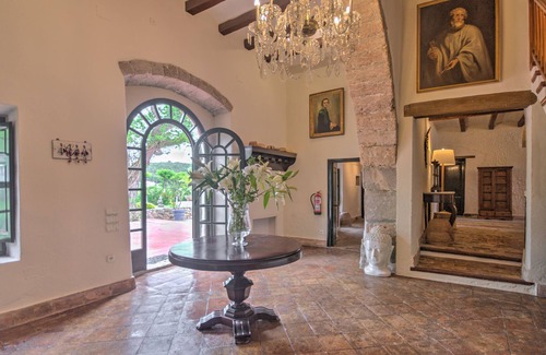 Sant Pere de Ribes Villa | Can Pares, villa set in nature, private gardens with pool near Sitges