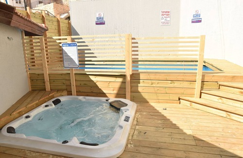 Safed Villa | Canaan Safed Estate ~ Pool ~ Jacuzzi ~Sauna~ Games