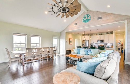 Port Bolivar House | Canal-Front Coastal Getaway in Gilchrist w/Deck