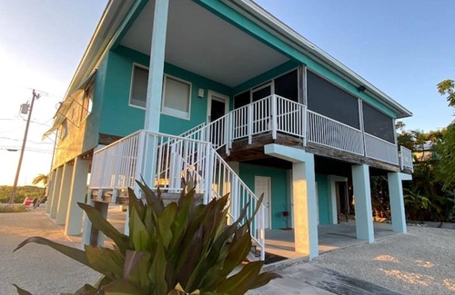 Eden Pines House | Canal Front Home Showcasing Stellar Sunsets with Ocean Access