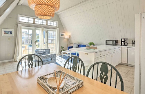 South Bethany Harbor Cottage | Canal-Front Home w/ Dock < 1/2 Mi to Beach!