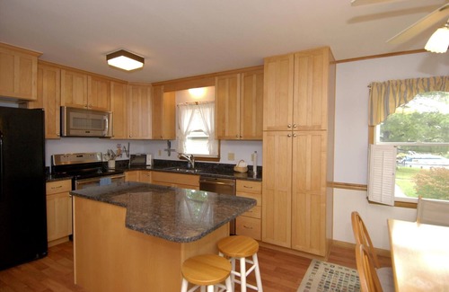 South Bethany Harbor House | Canal Front Home With Easy Access to Water Activities!