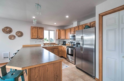 Ocean Shores Condo | Canal-Front Vacation Rental in Ocean Shores