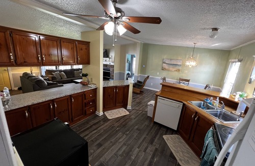 Bayou Grande Villa House | Canal home, NAS, Blue Angels, Tiki Bar, near beaches, bring your boat