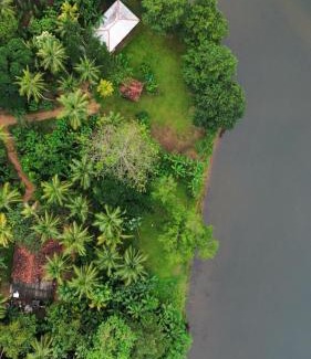 Udawalawa House | Canal Side Safari Resort