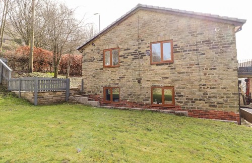 Walsden Apartment | Canal View