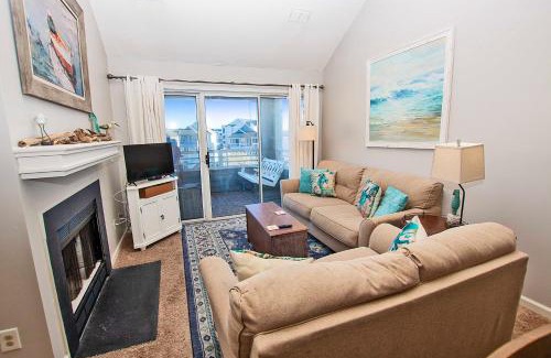 Manteo House | Canalfront, Community Pool, Tennis courts and MORE! PC431, Above the Wake
