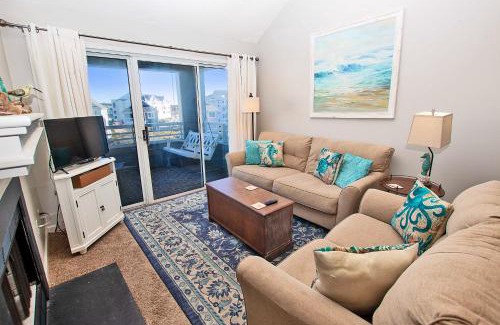 Manteo House | Canalfront, Community Pool, Tennis courts and MORE! PC431, Above the Wake