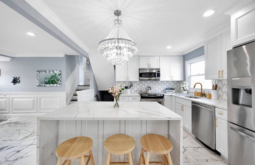 Long Beach House | Canals Oasis in Long Beach