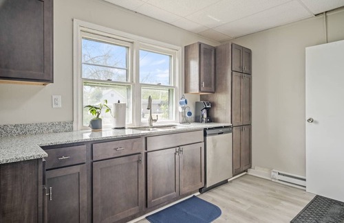 Canandaigua House | Canandaigua Efficiency Apt | FLX Wineries