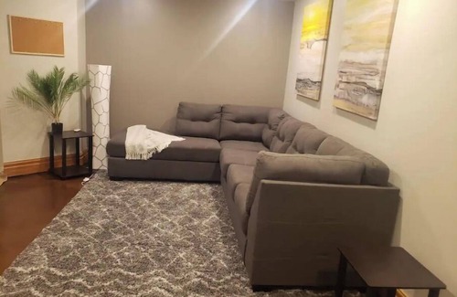 Canaryville Condo | Canaryville & Chill, 10 min from Downtown & Beach