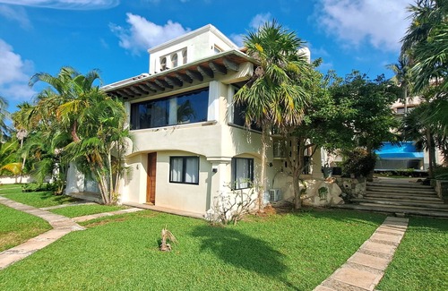 Zona Hotelera House | Cancún Energy, Tulum Spirit Luxe & Private Stay