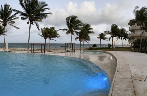Puerto Morelos Apartment | Cancun area, ocean front luxury spacious condo