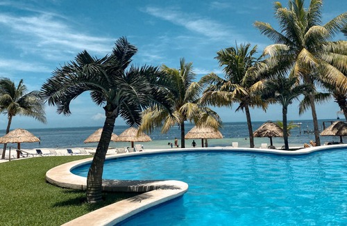 Zona Hotelera Condo | CANCUN BEACHFRONT CONDOS - FAMILY FRIENDLY