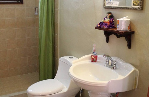 Downtown Cancun Bed & Breakfast | Cancun Guest House 3 near Ado bus terminal and 25 min from-to airport by shuttle