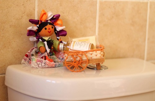 Downtown Cancun Bed & Breakfast | Cancun Guest House 3 near Ado bus terminal and 25 min from-to airport by shuttle
