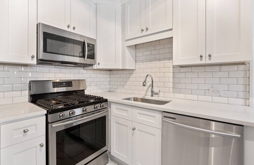 Candler Park House | Candler Park- Heart of Atlanta- Close to Everything!