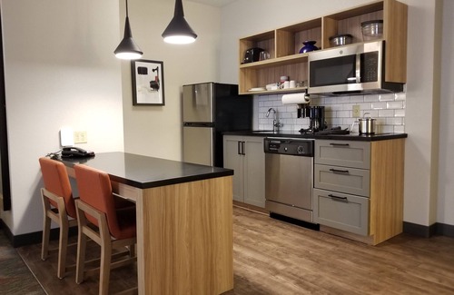 Apex Hotel | Candlewood Suites Apex Raleigh Area by IHG