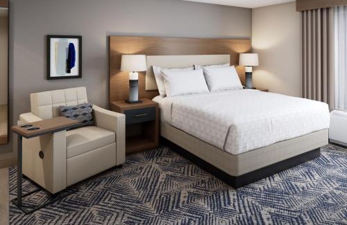 Town Center Hotel | Candlewood Suites - Atlanta - Kennesaw by IHG