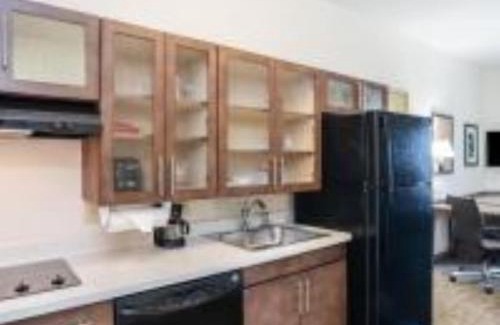 Auburn - Opelika Hotel | Candlewood Suites Auburn by IHG