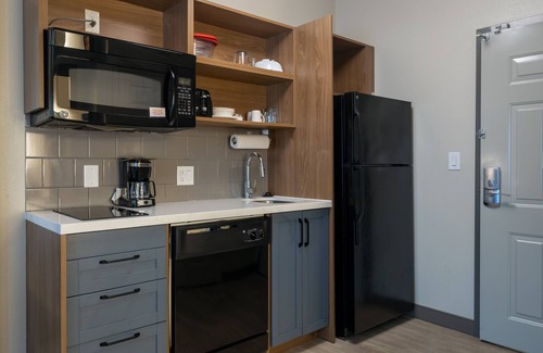Enterprise Hotel | Candlewood Suites Enterprise by IHG