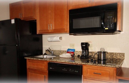 Fredericksburg Hotel | Candlewood Suites Fredericksburg by IHG