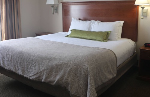 Fredericksburg Hotel | Candlewood Suites Fredericksburg by IHG
