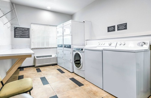 Fort Worth Hotel | Candlewood Suites - Fort Worth/West by IHG